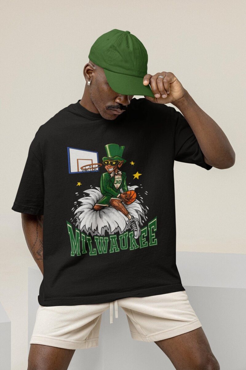 Milwaukee Basketball Graphic T-Shirt